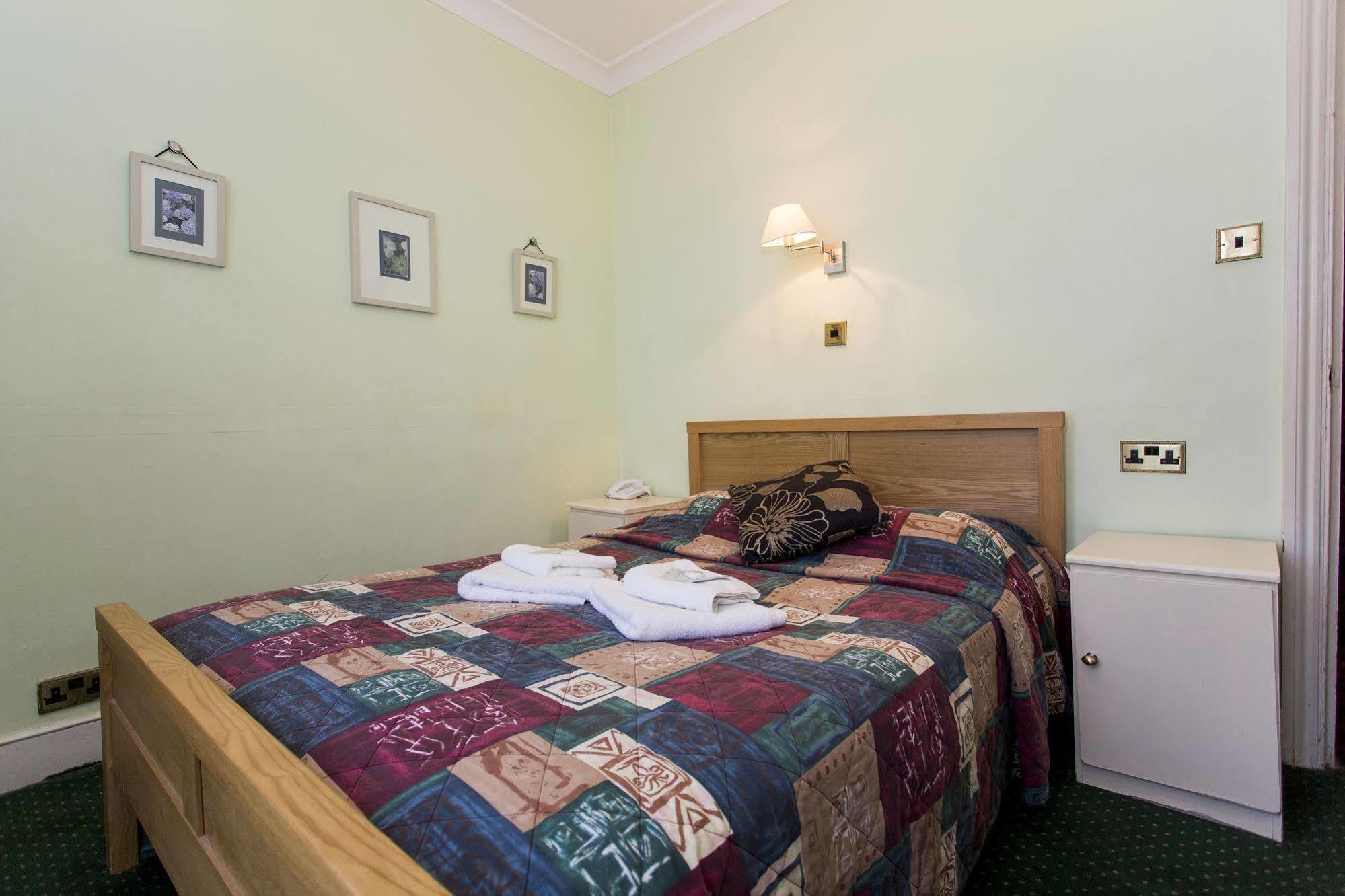 Oyo Ridgeway Hotel Chingford Ngoại thất bức ảnh